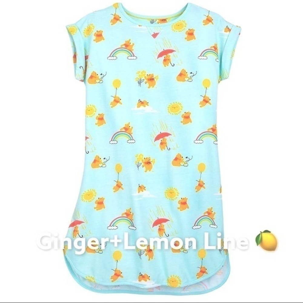 Disney Women's Winnie The Pooh Print Graphic Night Shirt  XS Small